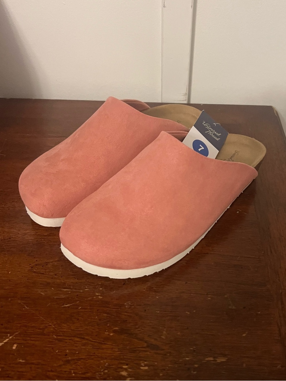 NWT Women’s Slip-On Mule Clogs in Coral Pink size 7
